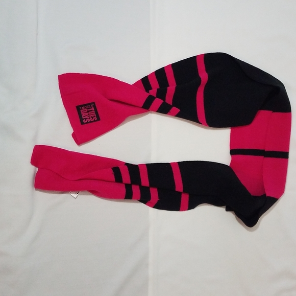 Beautiful comfortable scarf! - Picture 2 of 7